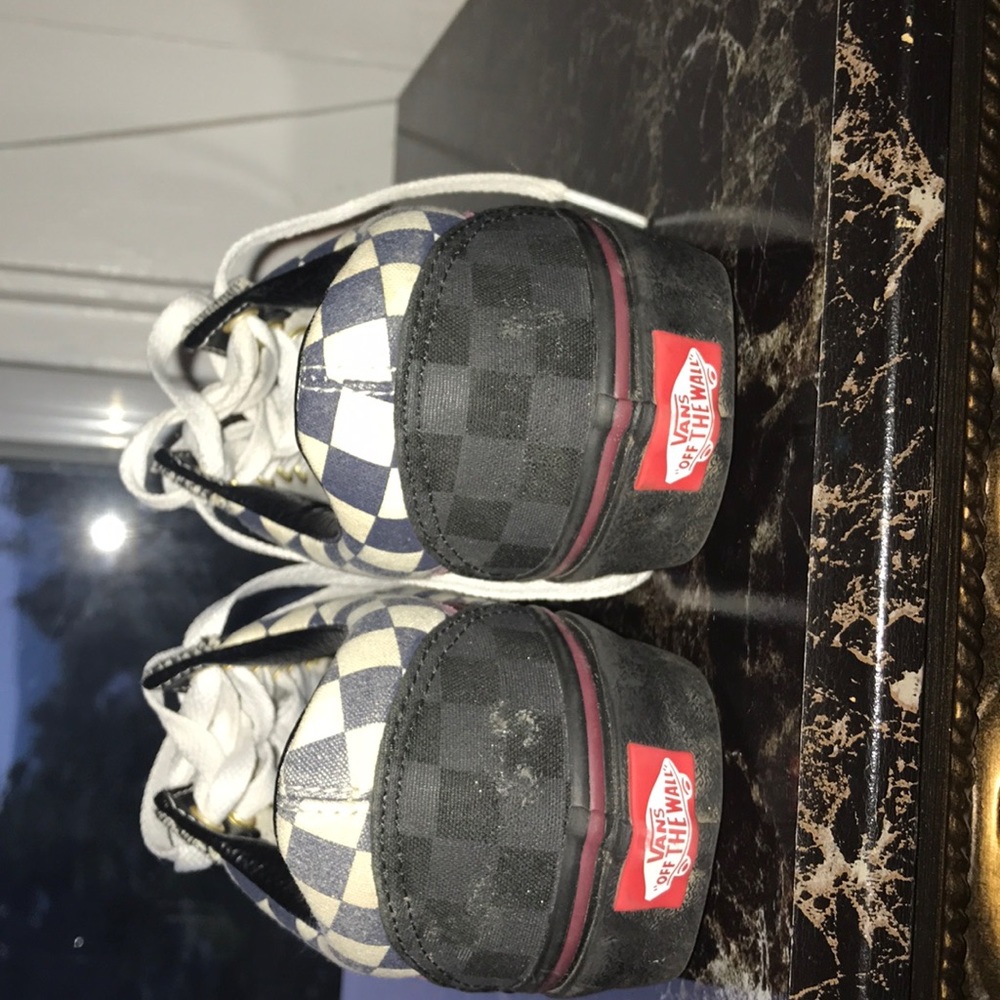 Vans - Picture 5 of 5